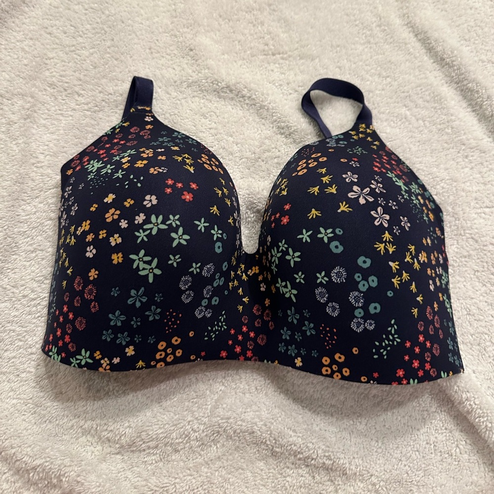Knix bra size 6. Wingwoman contour